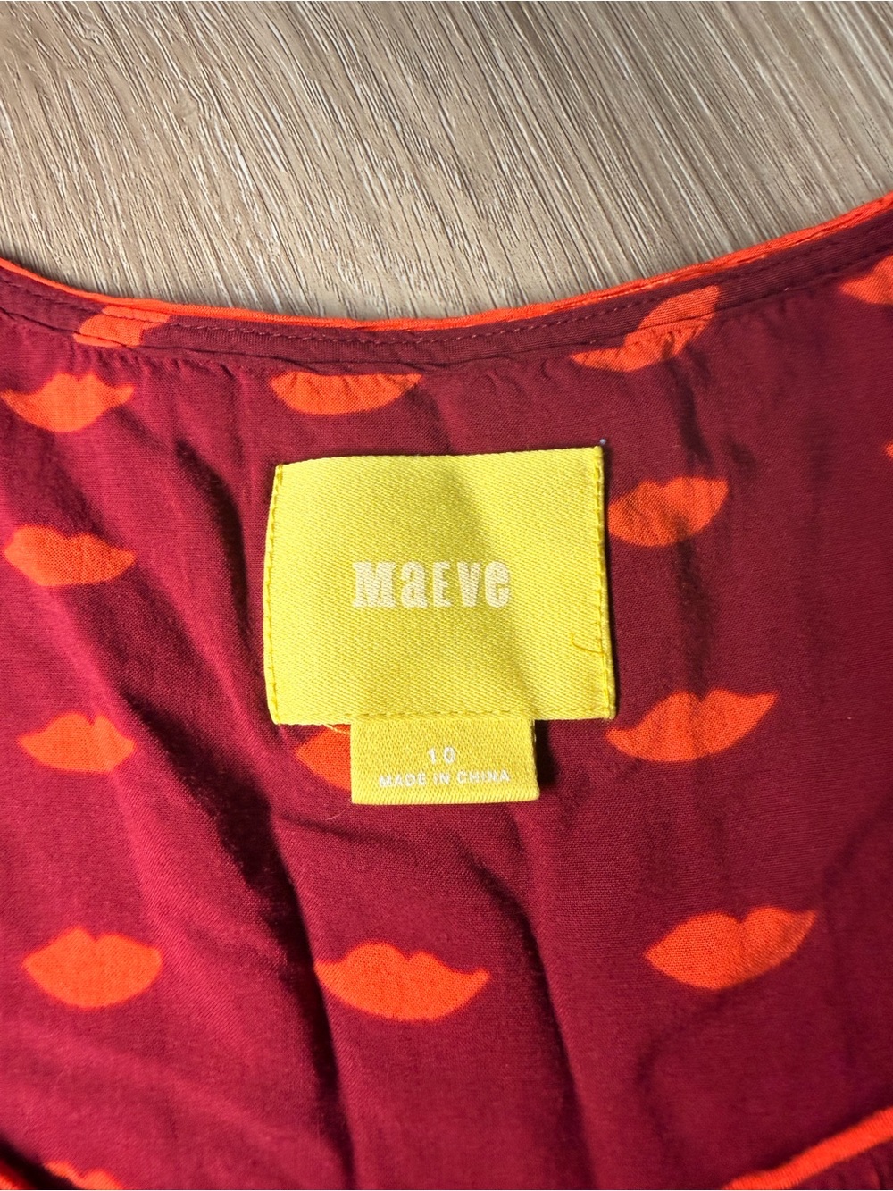 Anthropologie Maeve Lip Print Sleeveless Blouse Size 10 Flowy Tank - Picture 2 of 4